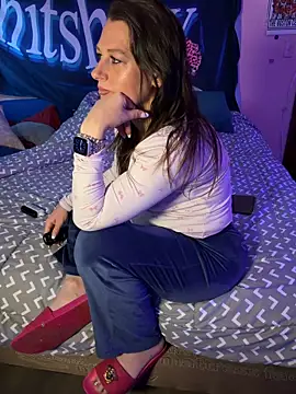 Snapshot of shortywidaphatty chatting on 11-01-25, 12:18 shortywidaphatty online show from 11-01-25, 12:18