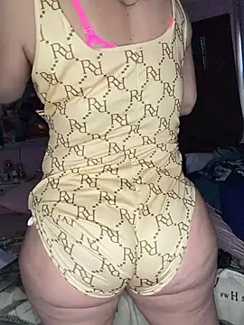 Snapshot of shortywidaphatty chatting on 12-03-25, 06:28 shortywidaphatty online show from 12-03-25, 06:28