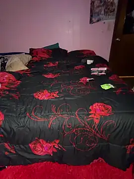 Snapshot of shortywidaphatty chatting on 02-06-26, 11:02 shortywidaphatty online show from 02-06-26, 11:02