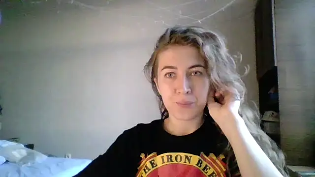 Mireeina online show from 07-19-26, 06:22