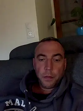 Snapshot of Marronglace1 chatting on 10-14-25, 06:03 Marronglace1 online show from 10-14-25, 06:03