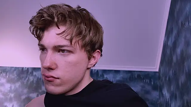 Snapshot of MarkShot_ chatting on 11-06-25, 05:14 MarkShot online show from 11-06-25, 05:14