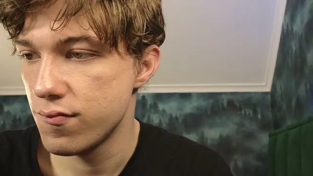 Snapshot of MarkShot_ chatting on 11-21-25, 06:39 MarkShot online show from 11-21-25, 06:39