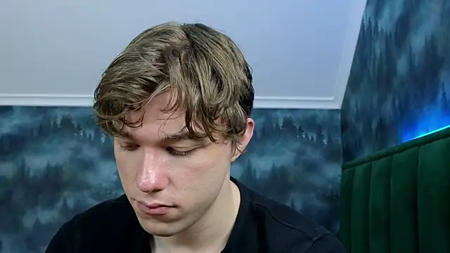 Snapshot of MarkShot_ chatting on 11-29-25, 06:00 MarkShot online show from 11-29-25, 06:00