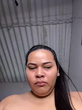 Snapshot of Yasmine__Hayat chatting on 02-13-26, 12:34 Yasmine Hayat online show from 02-13-26, 12:34