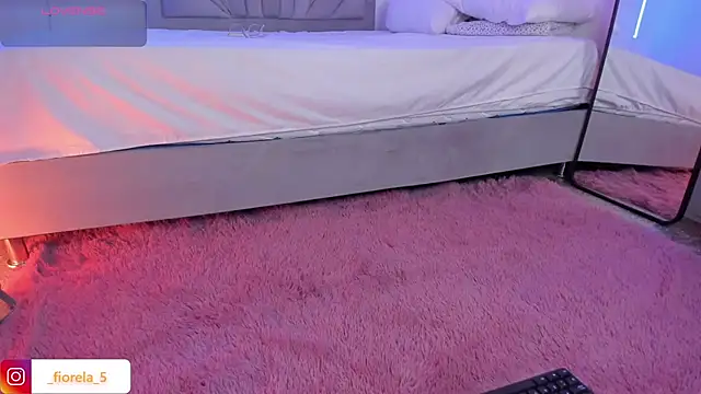 Fiorela 1 online show from 04-23-26, 05:26