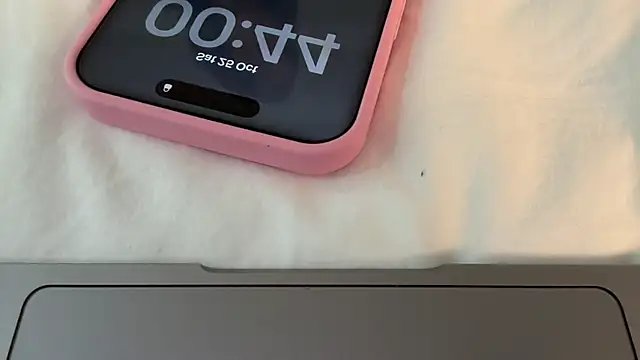 Snapshot of misstressmiaa chatting on 10-24-25, 11:45 misstressmiaa online show from 10-24-25, 11:45