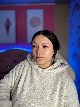 Megaan  More online show from 12-02-25, 01:44