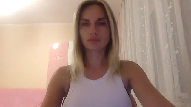 KarelliaStar online show from 09-15-25, 07:03