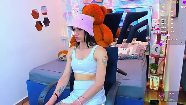 Snapshot of Charlotte_Landry__ chatting on 02-22-26, 04:27 Charlotte Landry online show from 02-22-26, 04:27