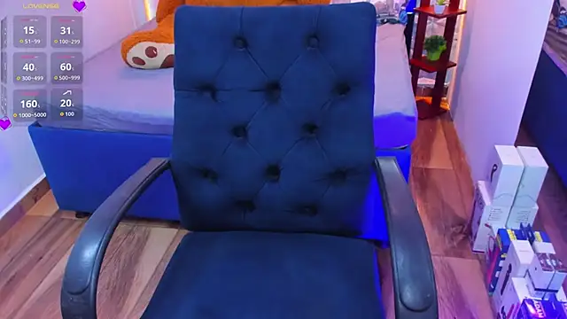 Snapshot of Charlotte_Landry__ chatting on 03-10-26, 06:02 Charlotte Landry online show from 03-10-26, 06:02