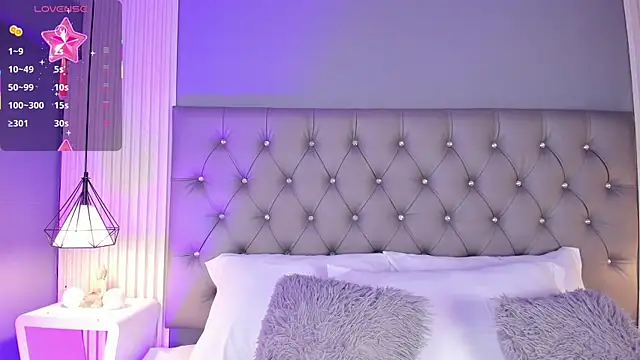 LunaBloomn online show from 02-21-26, 05:03