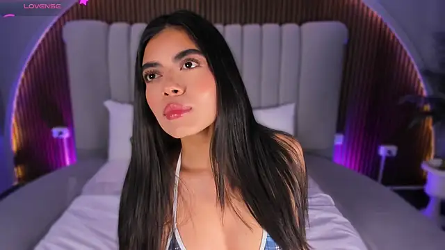 Snapshot of Isabellax21 chatting on 07-15-26, 04:18 Isabellax21 online show from 07-15-26, 04:18