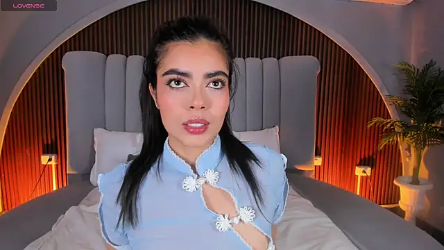 Snapshot of Isabellax21 chatting on 07-16-26, 04:18 Isabellax21 online show from 07-16-26, 04:18