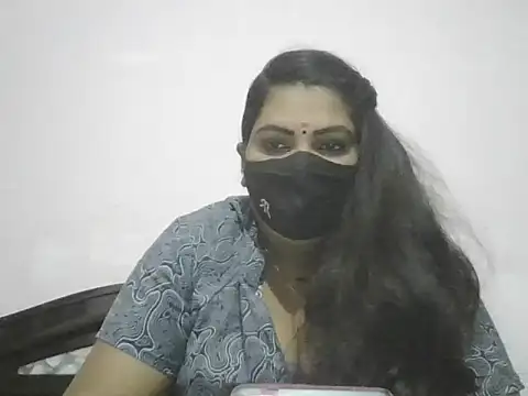 Snapshot of Nisha-telugu chatting on 09-21-25, 06:31 Nisha-telugu online show from 09-21-25, 06:31