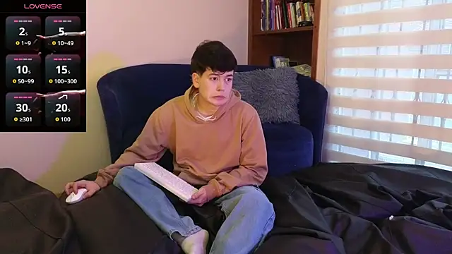 tightncuteass online show from 05-17-26, 10:50