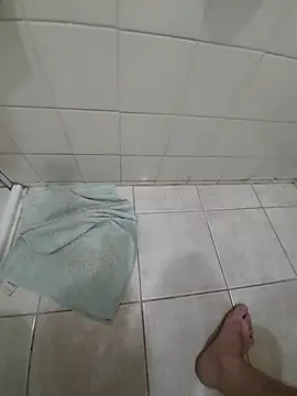 Snapshot of RoddieX chatting on 10-04-25, 03:32 RoddieX online show from 10-04-25, 03:32