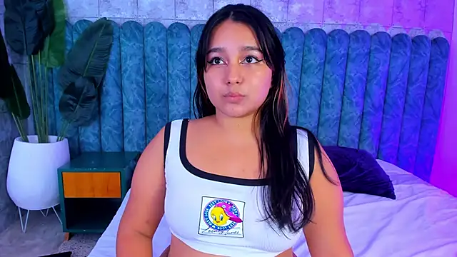 IvannaaVega online show from 09-23-25, 05:10