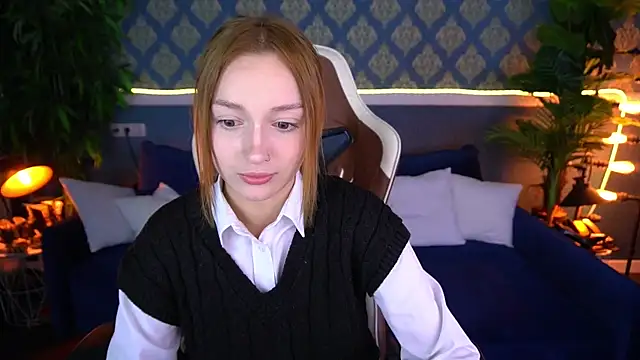 Snapshot of FoxyMayy chatting on 07-10-26, 07:05 FoxyMayy online show from 07-10-26, 07:05