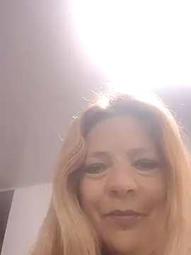 Snapshot of Casandra_Cruz chatting on 09-18-25, 02:08 Casandra Cruz online show from 09-18-25, 02:08
