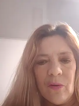 Snapshot of Casandra_Cruz chatting on 09-26-25, 01:04 Casandra Cruz online show from 09-26-25, 01:04