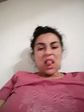 Snapshot of vanessa-titisM chatting on 10-25-25, 04:46 vanessa-titisM online show from 10-25-25, 04:46