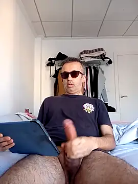 EmilioTaladdro online show from 05-13-26, 05:38