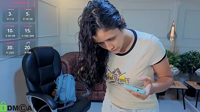 ArielBlossom    online show from 09-24-25, 11:02