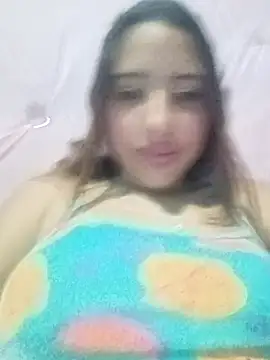 Snapshot of Sweet-Doncella chatting on 10-15-25, 03:01 Sweet-Doncella online show from 10-15-25, 03:01