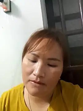 Snapshot of Tamara-a chatting on 10-30-25, 02:07 Tamara-a online show from 10-30-25, 02:07