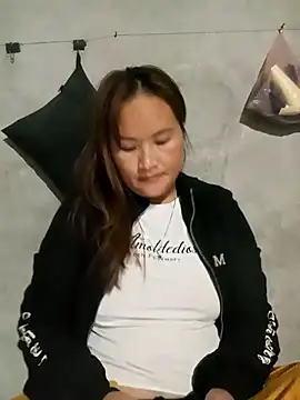 Snapshot of Tamara-a chatting on 11-02-25, 03:47 Tamara-a online show from 11-02-25, 03:47