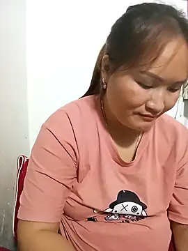 Snapshot of Tamara-a chatting on 11-11-25, 01:00 Tamara-a online show from 11-11-25, 01:00