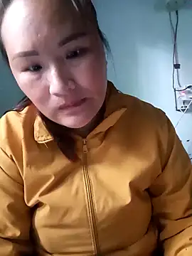 Snapshot of Tamara-a chatting on 11-14-25, 12:31 Tamara-a online show from 11-14-25, 12:31