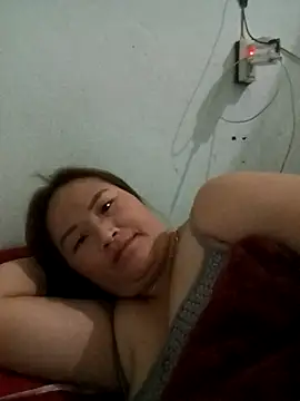 Snapshot of Tamara-a chatting on 11-15-25, 01:29 Tamara-a online show from 11-15-25, 01:29