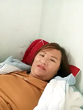 Snapshot of Tamara-a chatting on 11-25-25, 01:16 Tamara-a online show from 11-25-25, 01:16