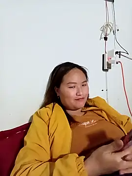 Snapshot of Tamara-a chatting on 03-11-26, 12:33 Tamara-a online show from 03-11-26, 12:33