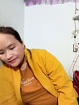 Snapshot of Tamara-a chatting on 03-12-26, 02:29 Tamara-a online show from 03-12-26, 02:29