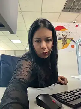 IrisDuvall online show from 06-11-26, 03:54