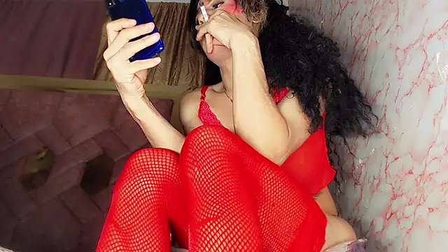 Snapshot of franchescadoll chatting on 02-11-26, 02:16 franchescadoll online show from 02-11-26, 02:16