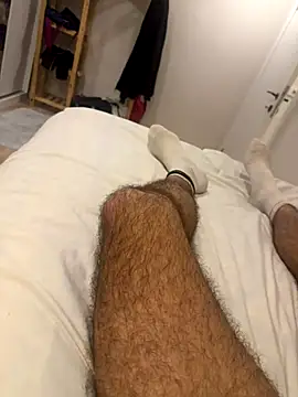 Snapshot of Sovaisback chatting on 10-30-25, 04:25 Sovaisback online show from 10-30-25, 04:25