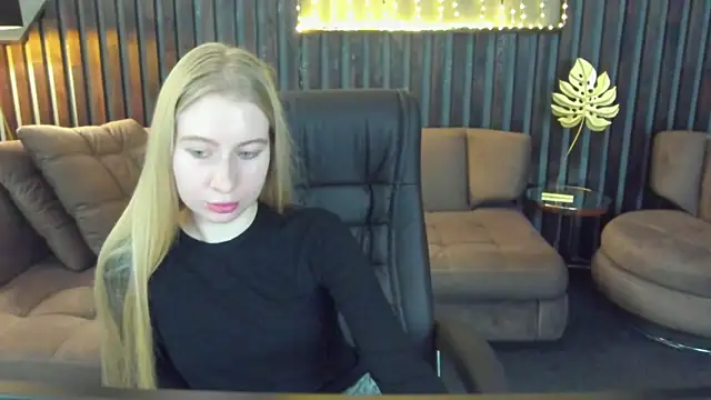 Alina Blonde online show from 03-27-26, 06:41