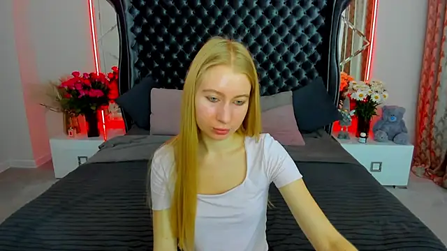 Alina Blonde online show from 06-27-26, 05:56