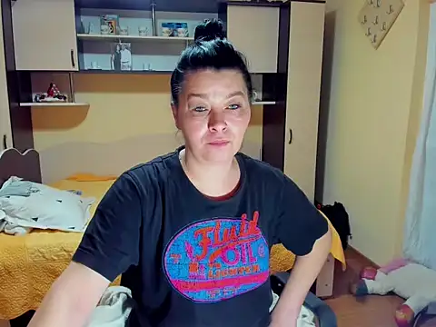 Snapshot of Soffy_Skye chatting on 02-09-26, 05:00 Soffy Skye online show from 02-09-26, 05:00