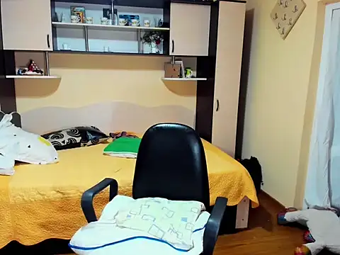 Snapshot of Soffy_Skye chatting on 02-20-26, 05:59 Soffy Skye online show from 02-20-26, 05:59