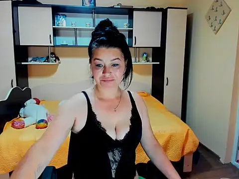 Snapshot of Soffy_Skye chatting on 06-18-26, 07:08 Soffy Skye online show from 06-18-26, 07:08
