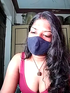 Snapshot of Tamil_Kavitha chatting on 07-16-26, 04:35 Tamil Kavitha online show from 07-16-26, 04:35