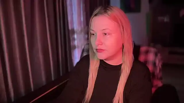 BikiHellena online show from 11-02-25, 05:54