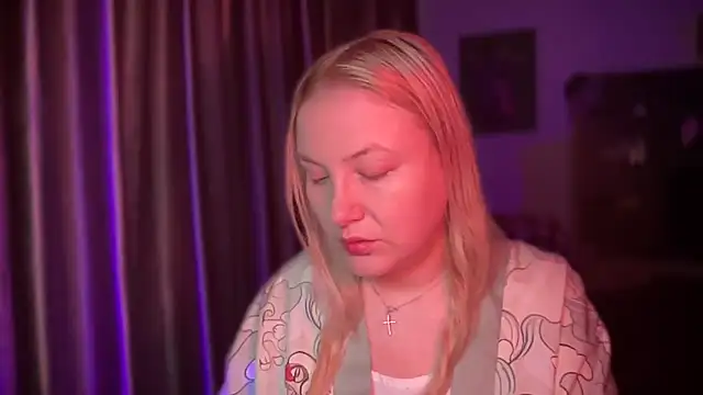 BikiHellena online show from 12-20-25, 06:31