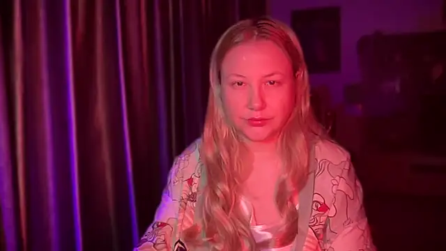 BikiHellena online show from 04-22-26, 01:30