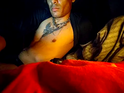Snapshot of alexzCL chatting on 06-19-26, 11:36 alexzCL online show from 06-19-26, 11:36